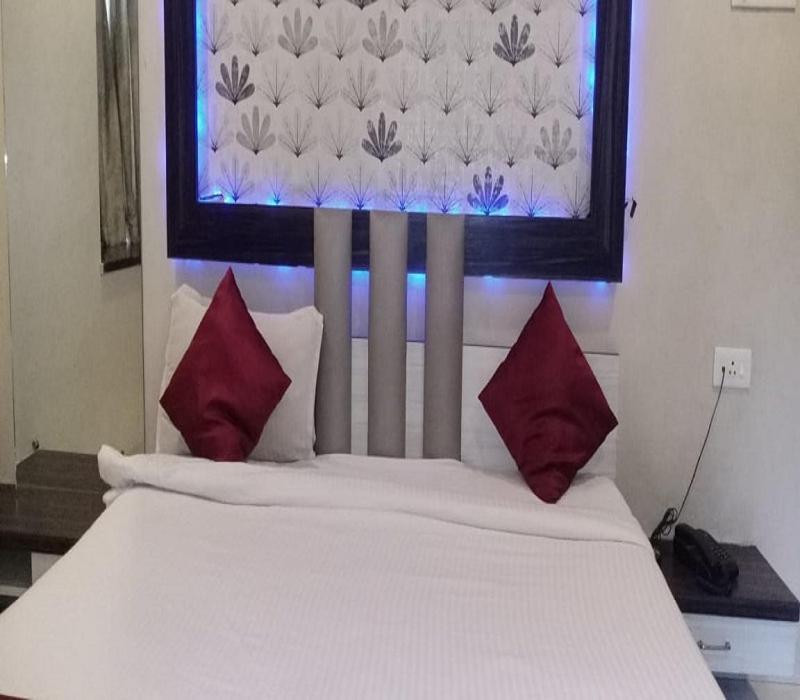 Hotel White House Пуне Екстер'єр фото
