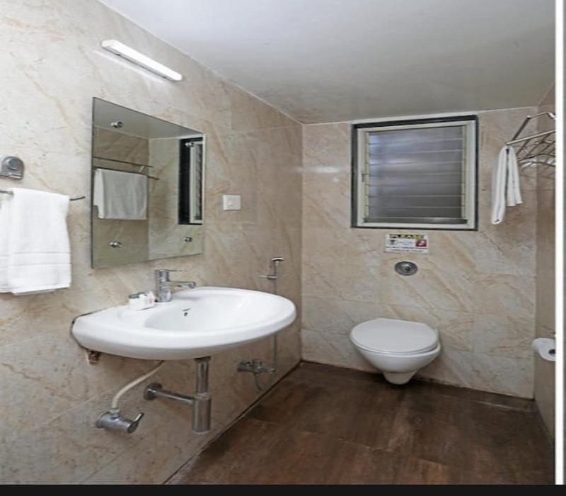 Hotel White House Пуне Екстер'єр фото
